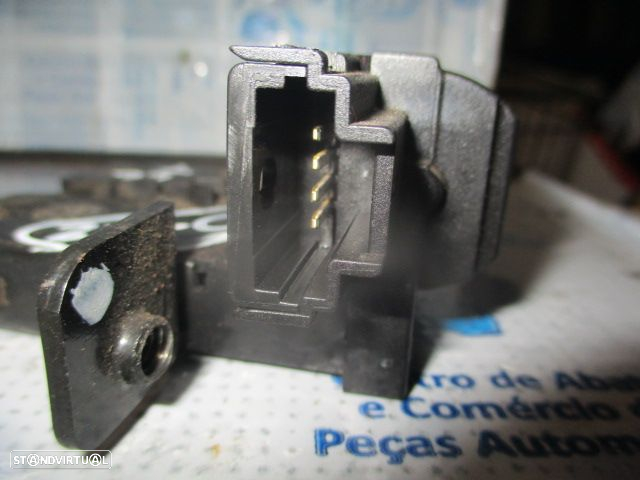 Fecho 90502AV70B NISSAN QASHQAI 1 FASE 1 2009 1.5DCI 105CV 5P AZUL ESCURO MALA 4 PINOS - 3