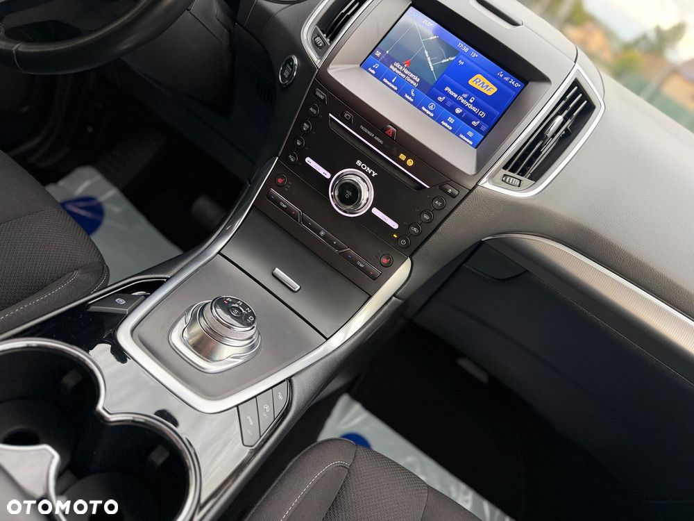 Ford S-Max 2.0 EcoBlue Titanium - 26