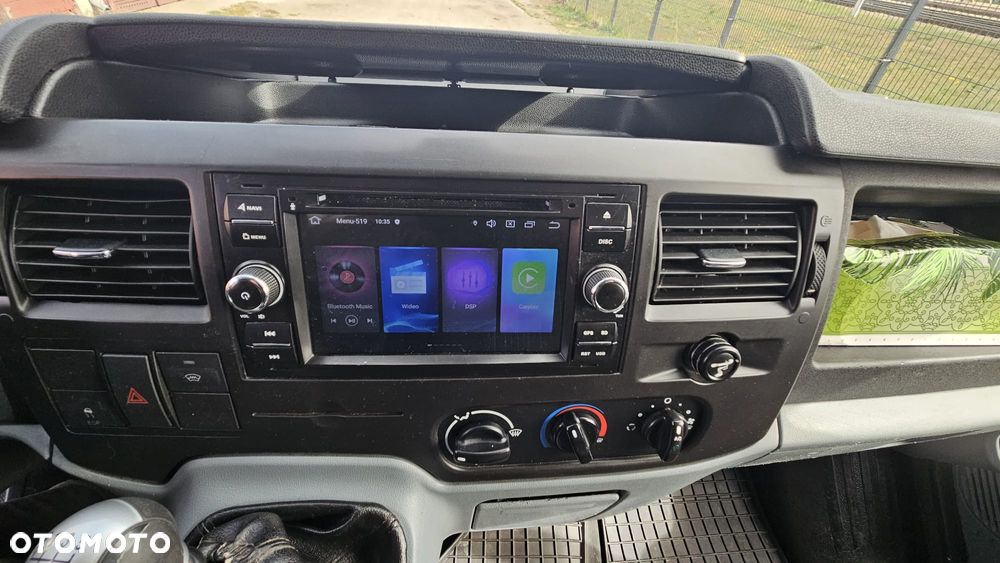 Ford Transit - 13