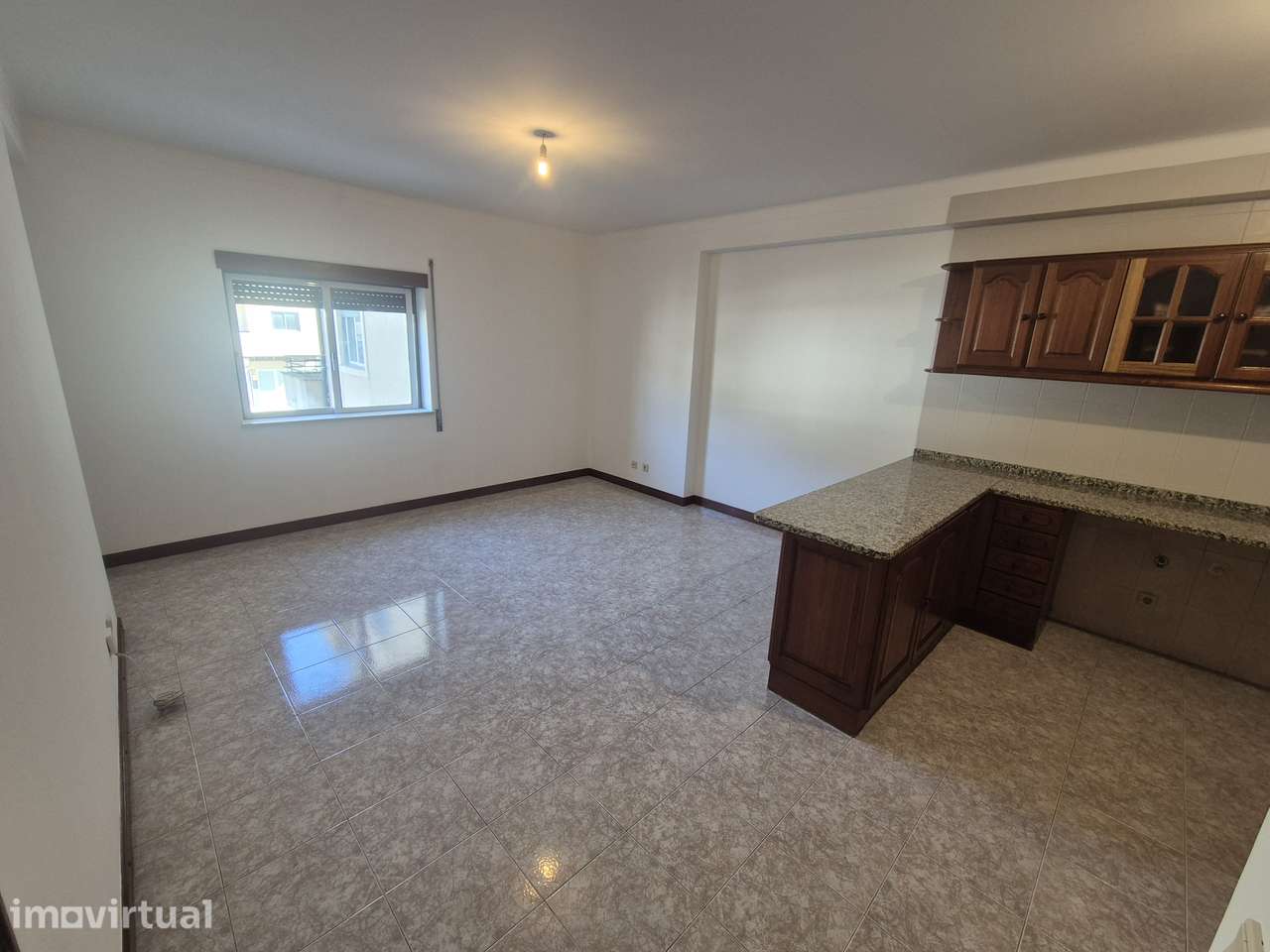 Apartamento T2 para Arrendamento – Centro da Vila da Lousã - Grande imagem: 2/7