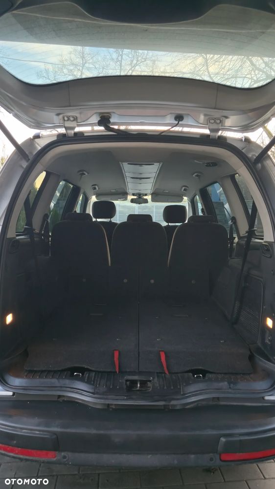 Ford Galaxy 2.0 TDCi Titanium - 18