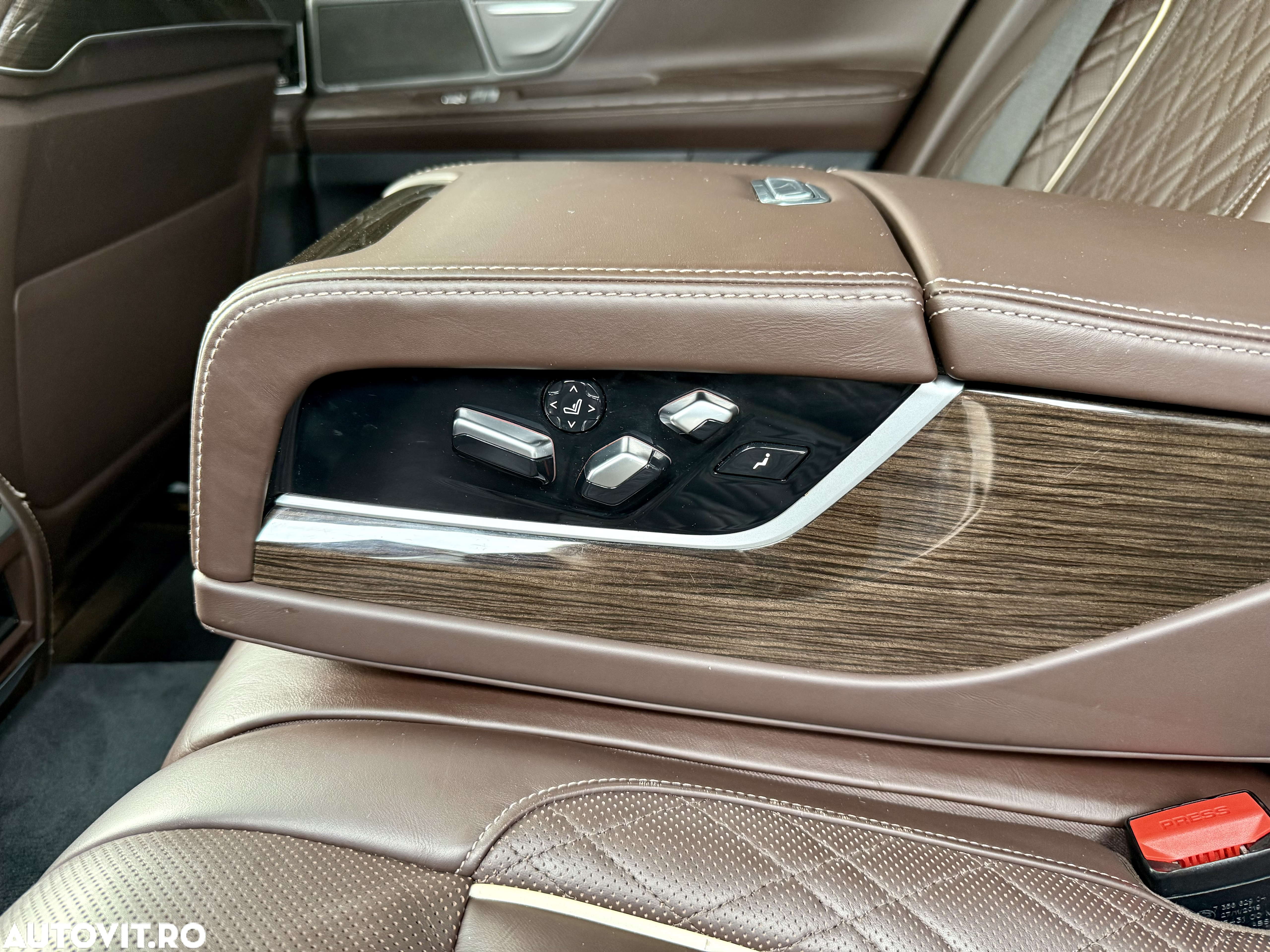 BMW Seria 7 730d xDrive - 27