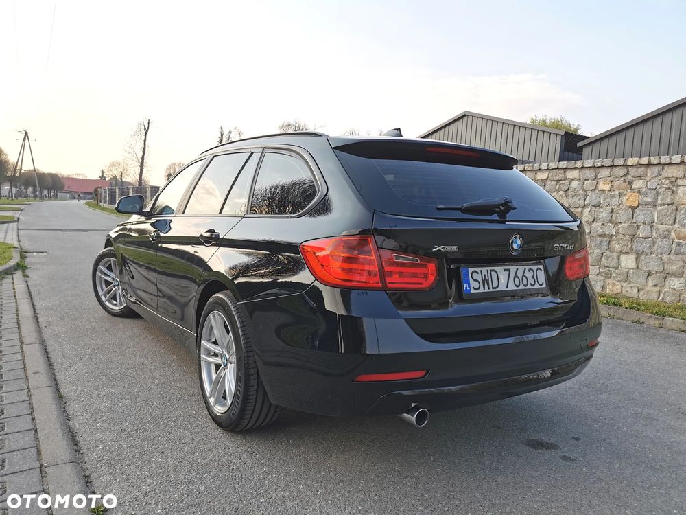 BMW Seria 3 320d xDrive - 4