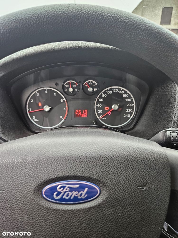 Ford Focus 1.6 16V Ghia - 6