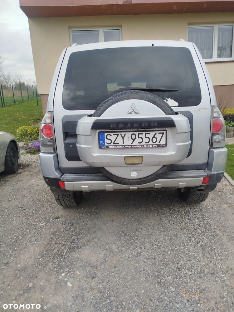 Mitsubishi Pajero - 7