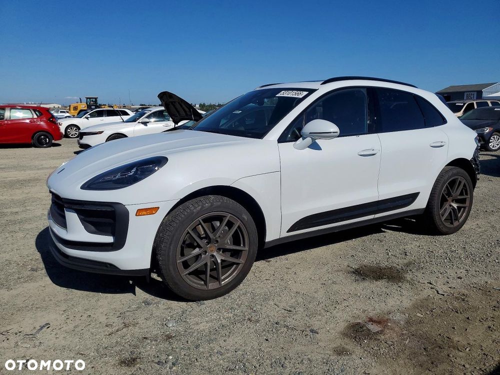Porsche Macan Standard - 2