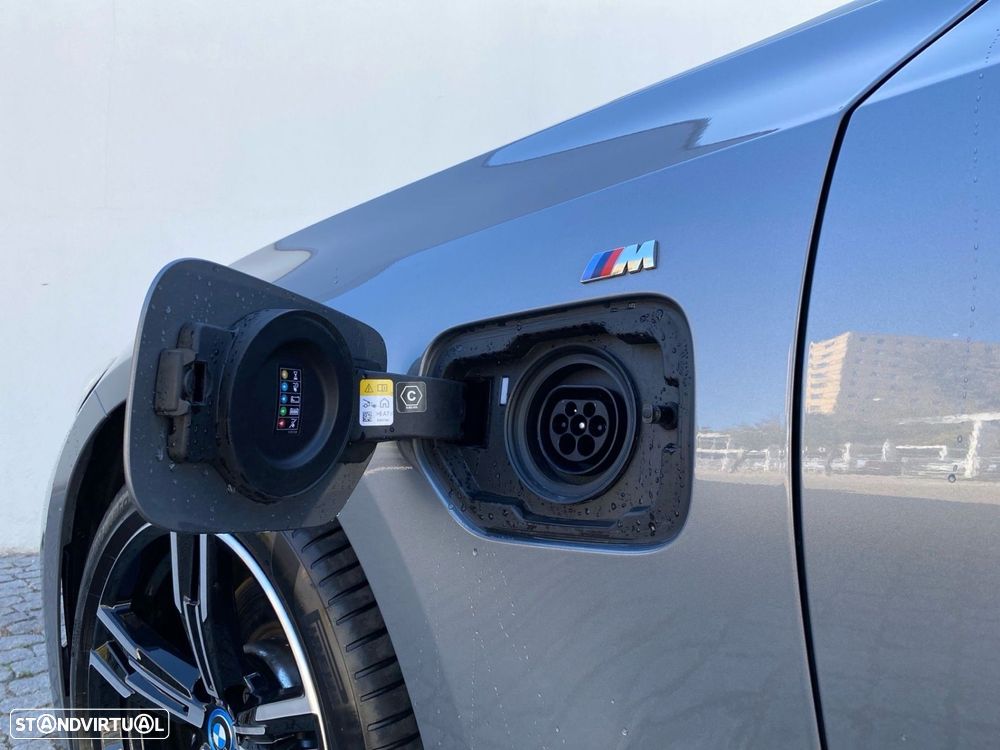 BMW 330 e Pack Desportivo M Auto - 3