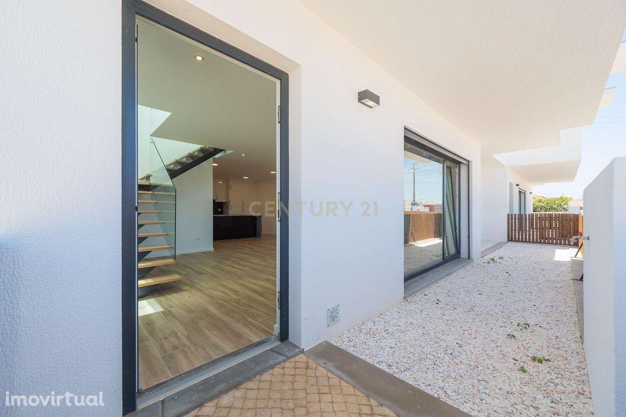 Sintra - Bolembre , moradia T4 nova, construção moderna e linhas conte - Grande imagem: 3/46