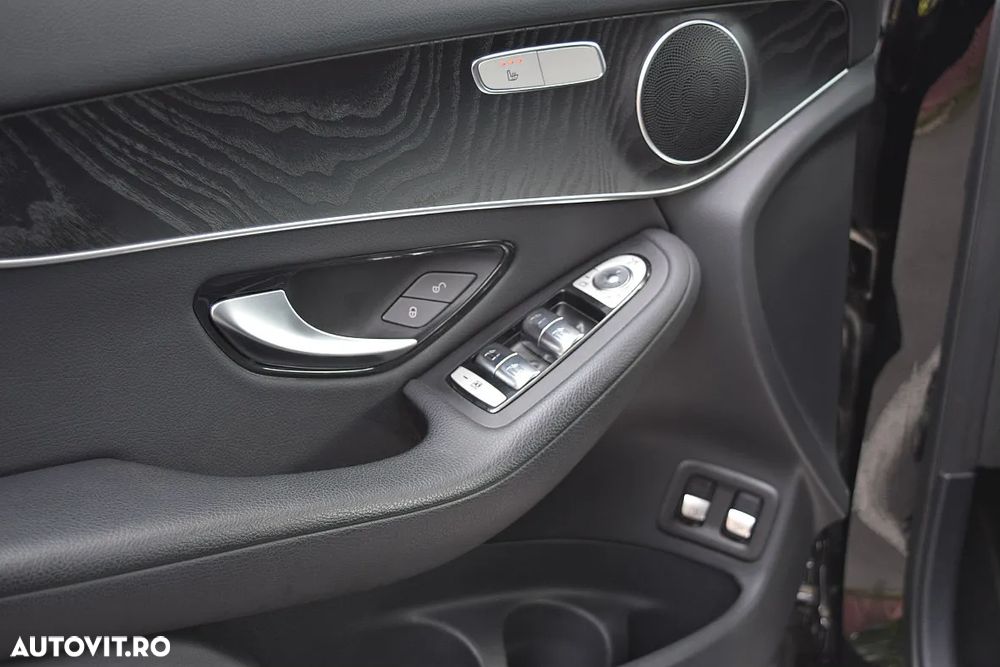 Mercedes-Benz GLC 300 e 4MATIC - 19