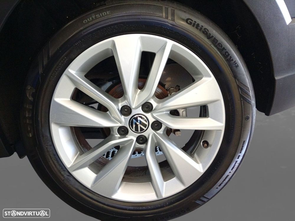 VW Taigo 1.0 TSI Urban DSG - 14