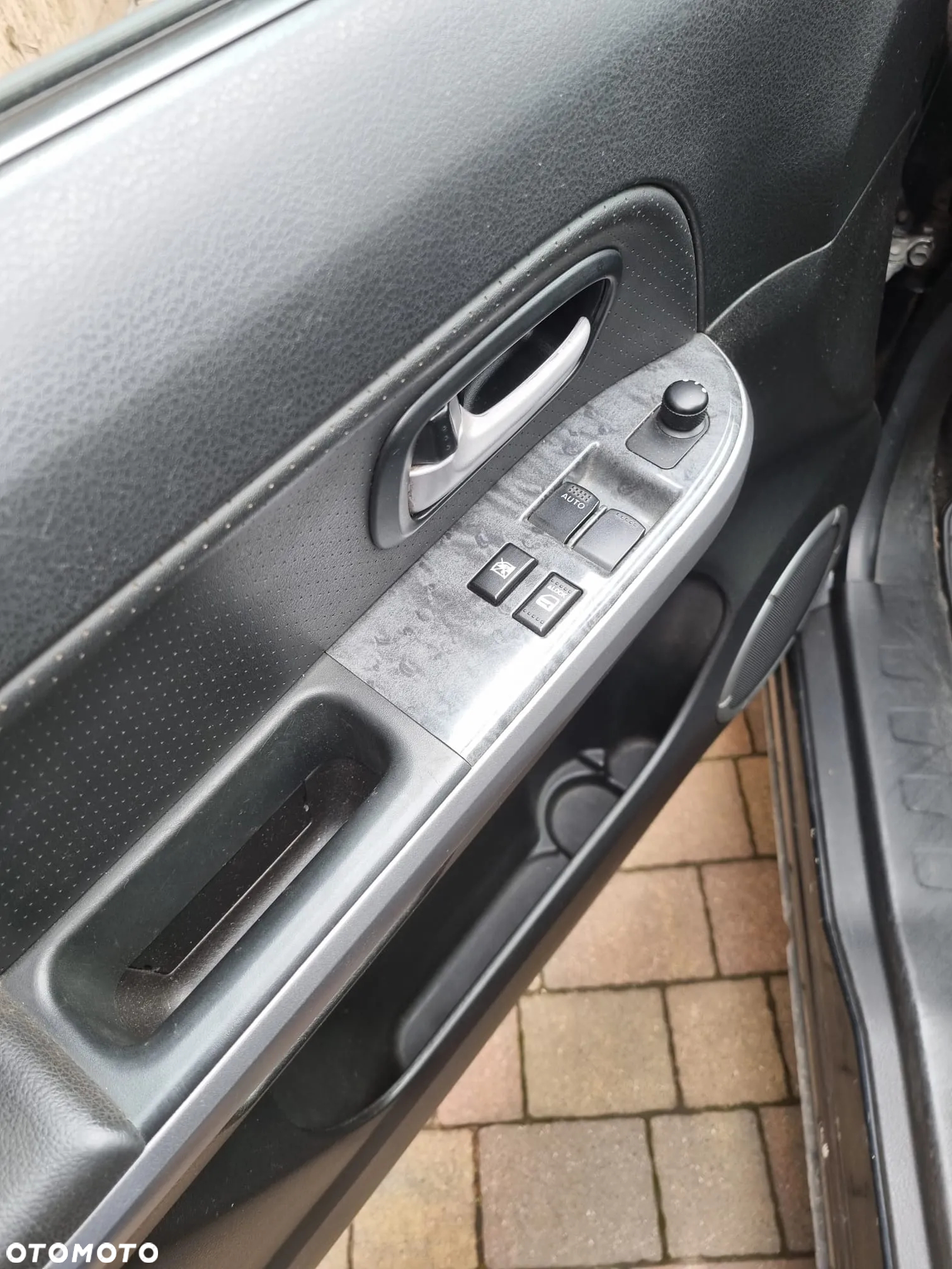 Suzuki Grand Vitara 1.9 DDiS - 4