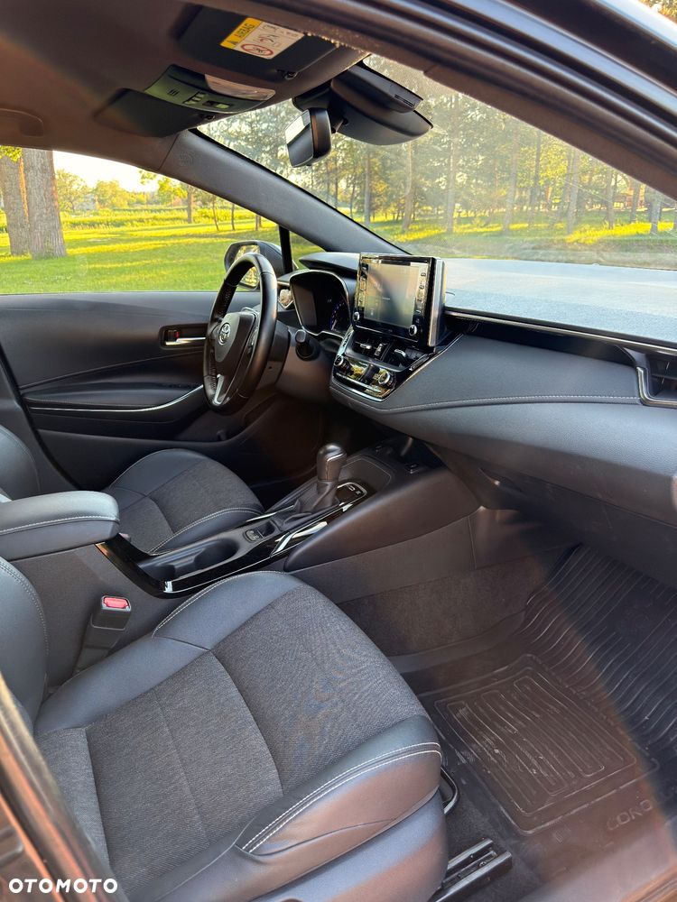 Toyota Corolla - 14