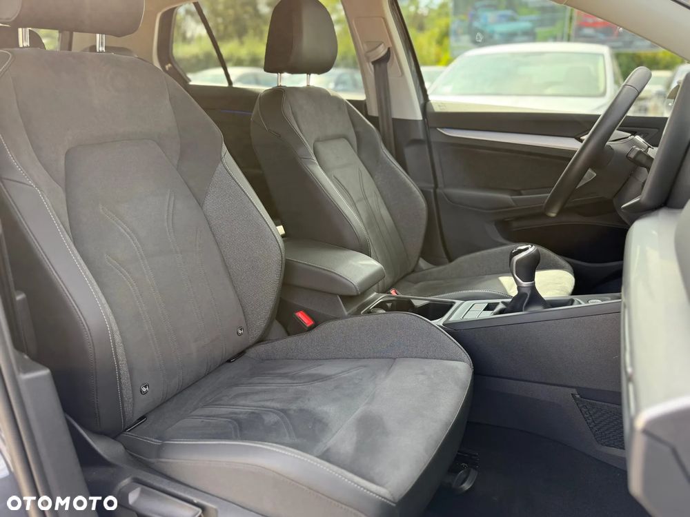 Volkswagen Golf VIII 1.5 TSI Life Plus - 15