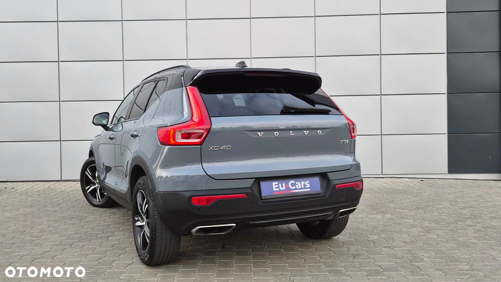 Volvo XC 40 T3 R-Design - 9