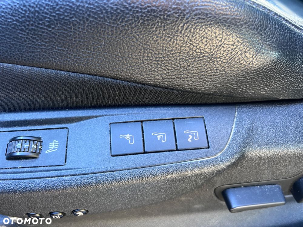 Citroën DS5 Hybrid4 EGS6 SportChic - 15