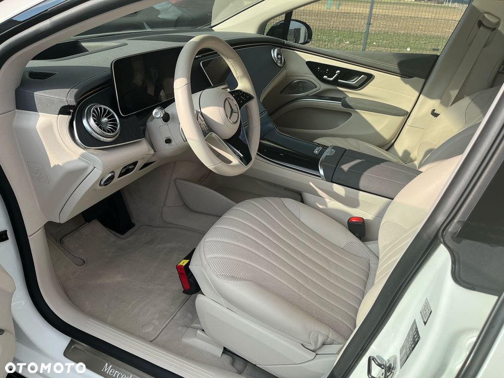 Mercedes-Benz EQS - 5