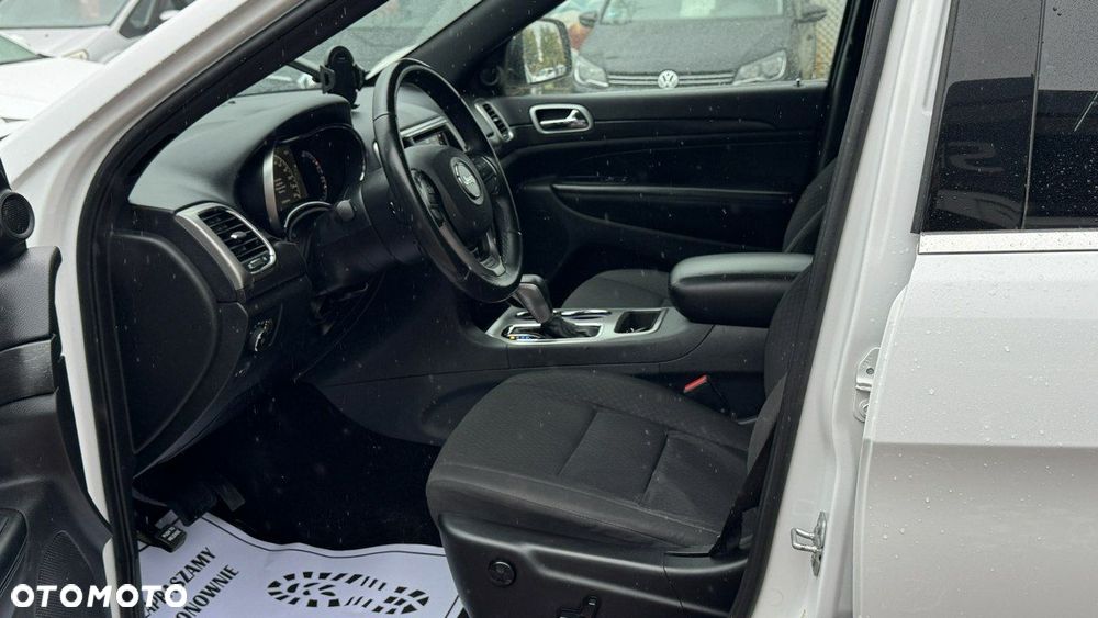 Jeep Grand Cherokee - 12