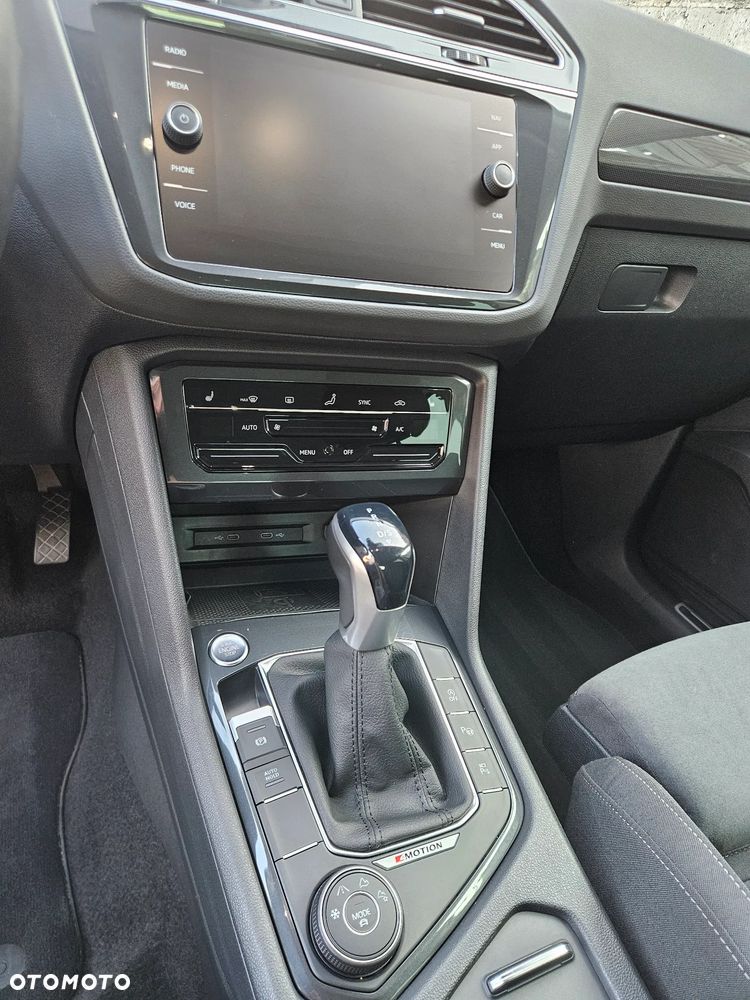Volkswagen Tiguan 2.0 TDI SCR 4Mot Elegance DSG - 16