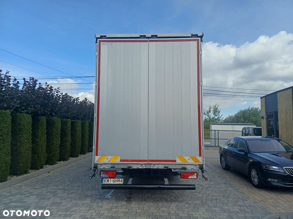MAN TGL 12.250 KABINA LX DWA LÓŻKA + 23 PALETY - 37