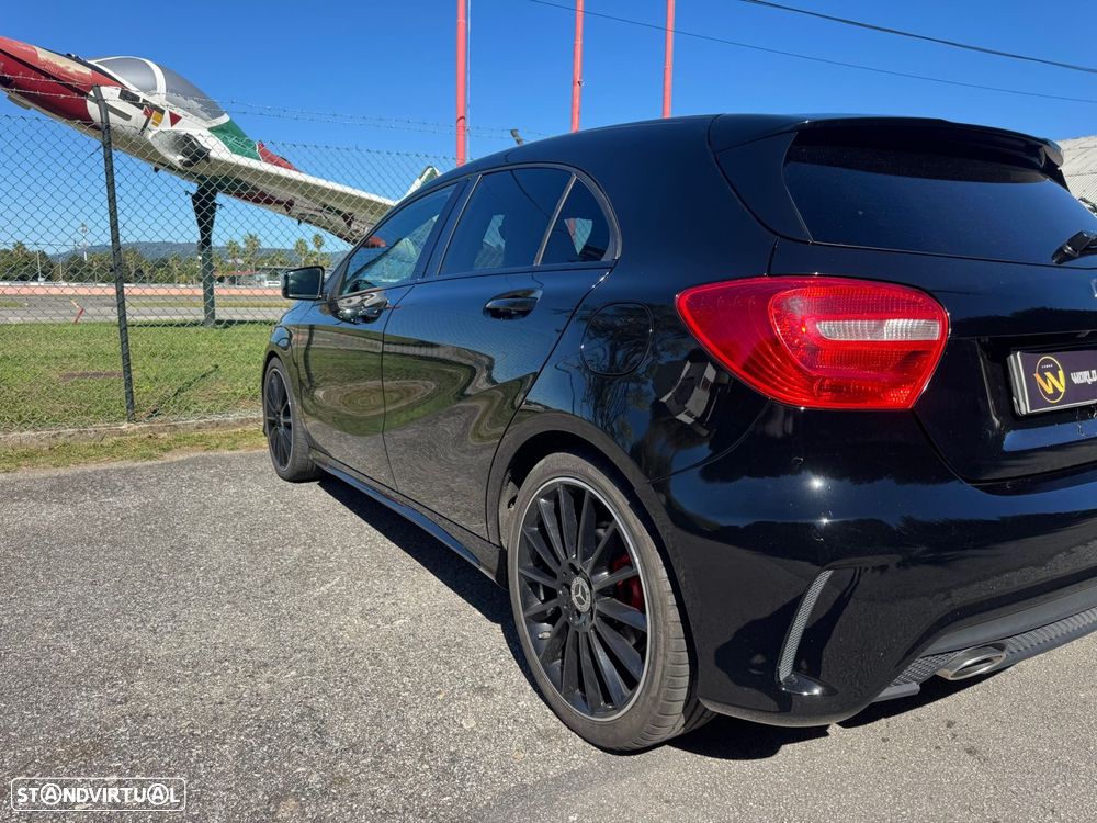 Mercedes-Benz A 200 CDi BE AMG Line - 42