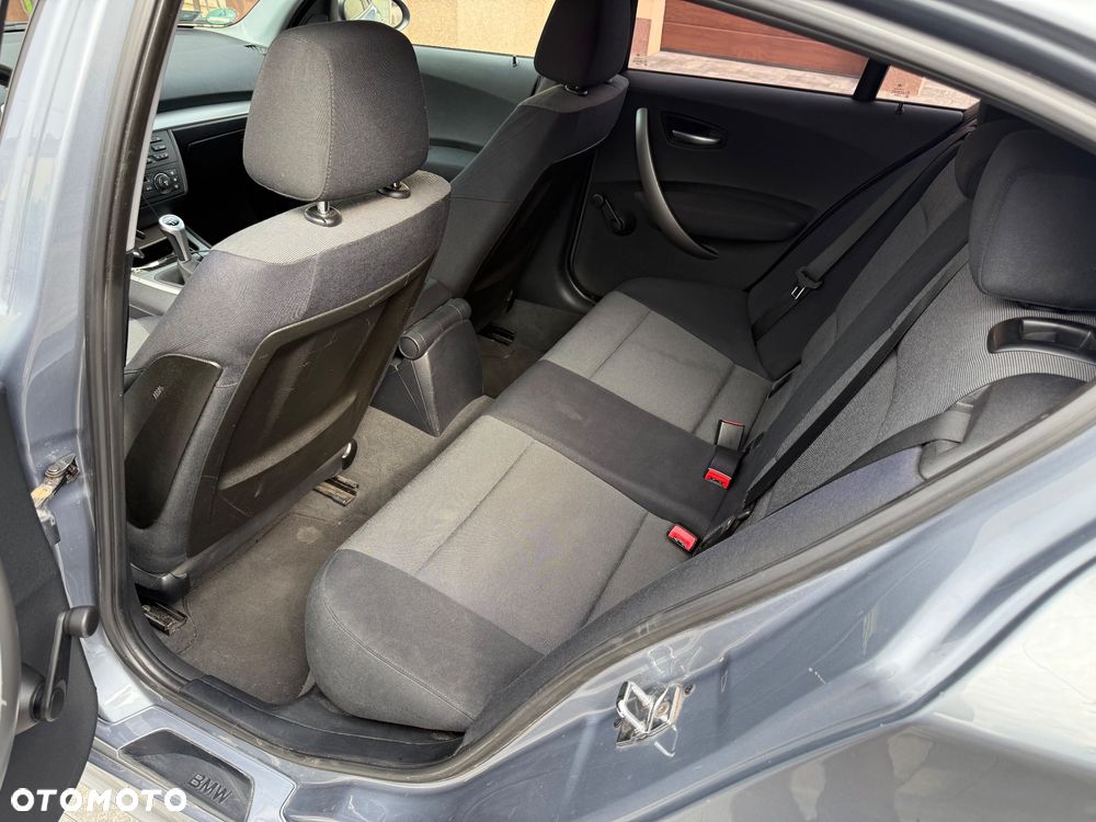 BMW Seria 1 - 18