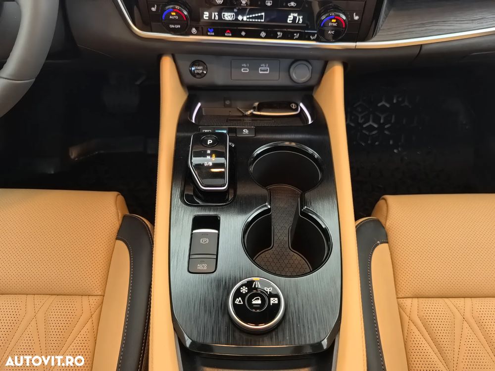 Nissan X-Trail e4ORCE 5 locuri Tekna - 23