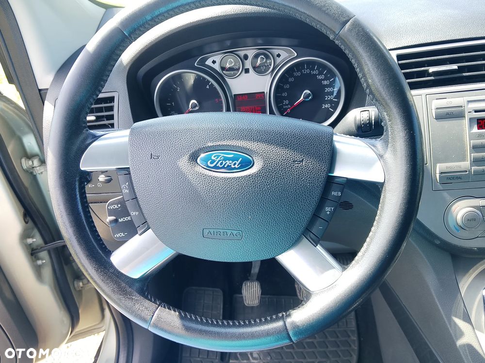 Ford Kuga S 2.0 TDCi 4x4 Editionsmodell - 23