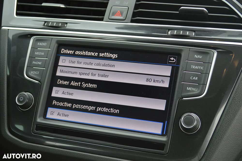 Volkswagen Tiguan 2.0 TDI 4Mot DSG Comfortline - 27