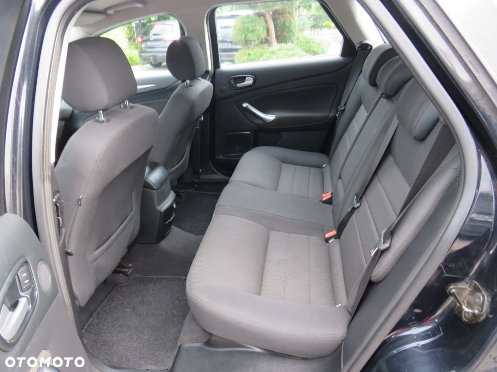Ford Mondeo 2.0 TDCi Titanium - 8