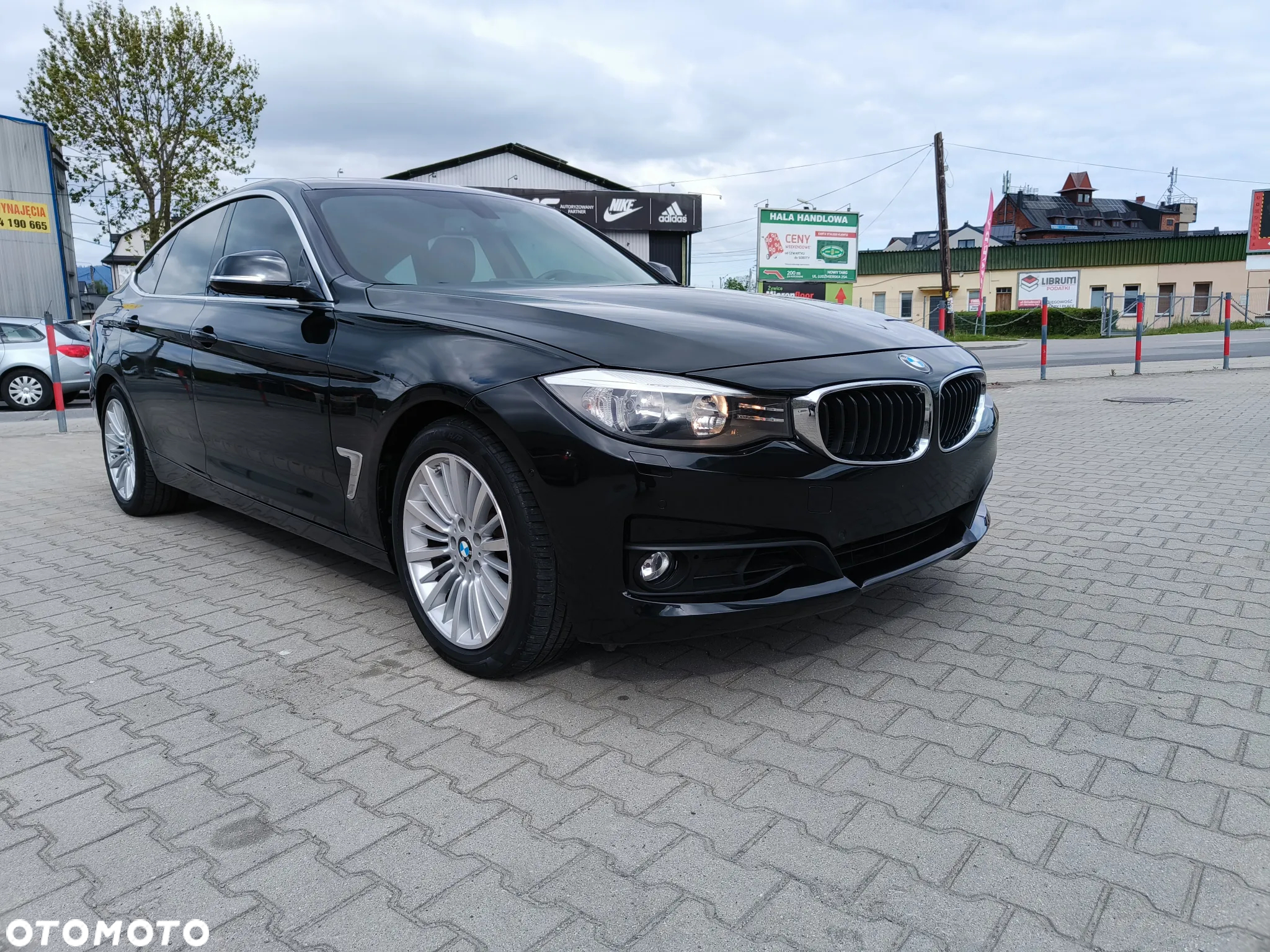 BMW Seria 3 328i Touring xDrive Sport-Aut - 2