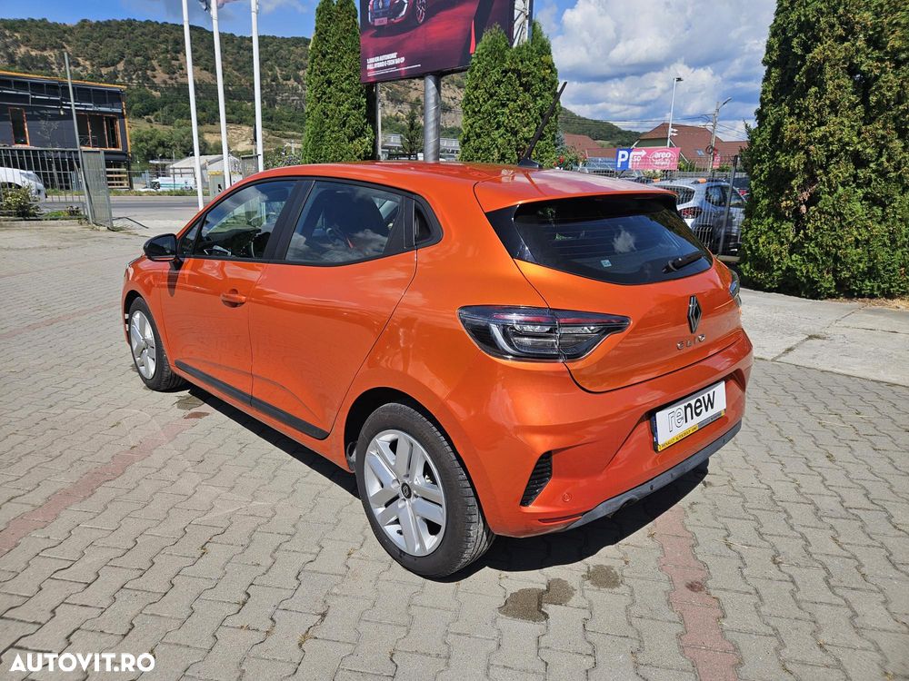 Renault Clio - 10