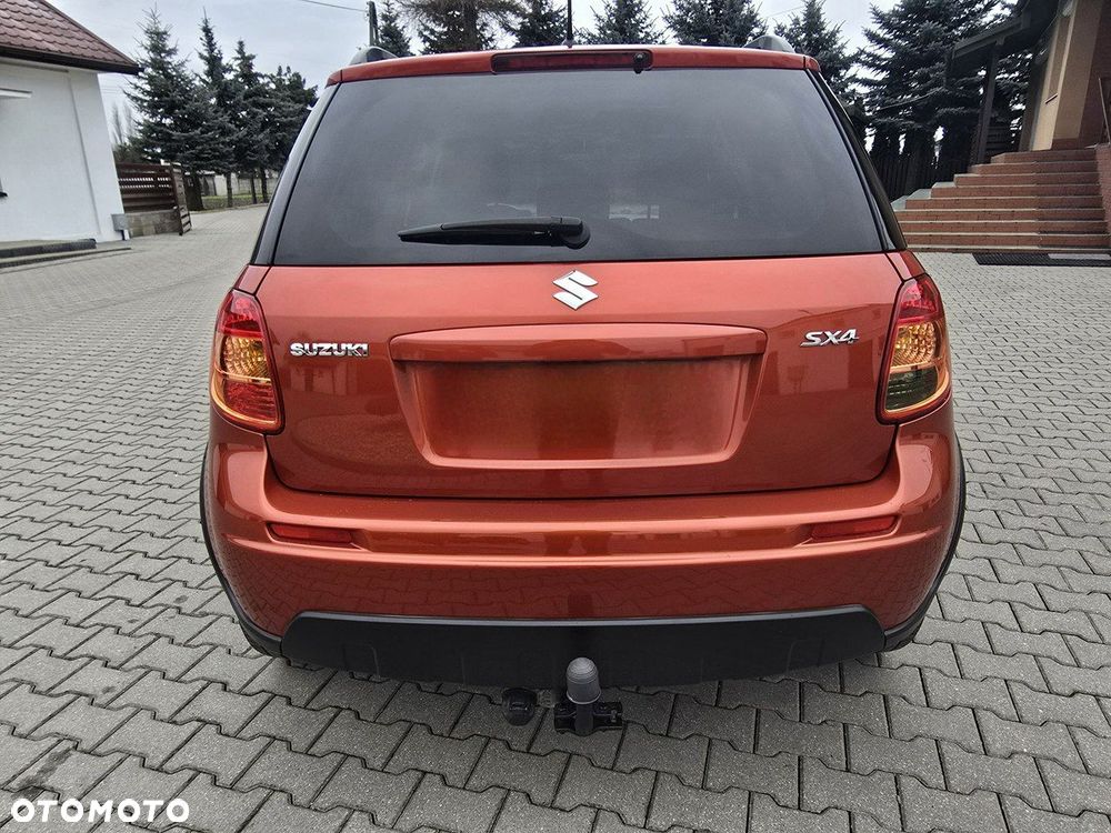 Suzuki SX4 - 10