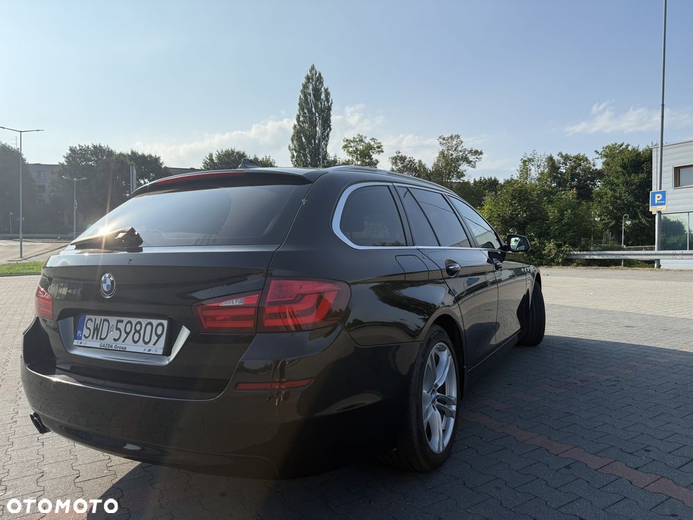 BMW Seria 5 530d xDrive - 3