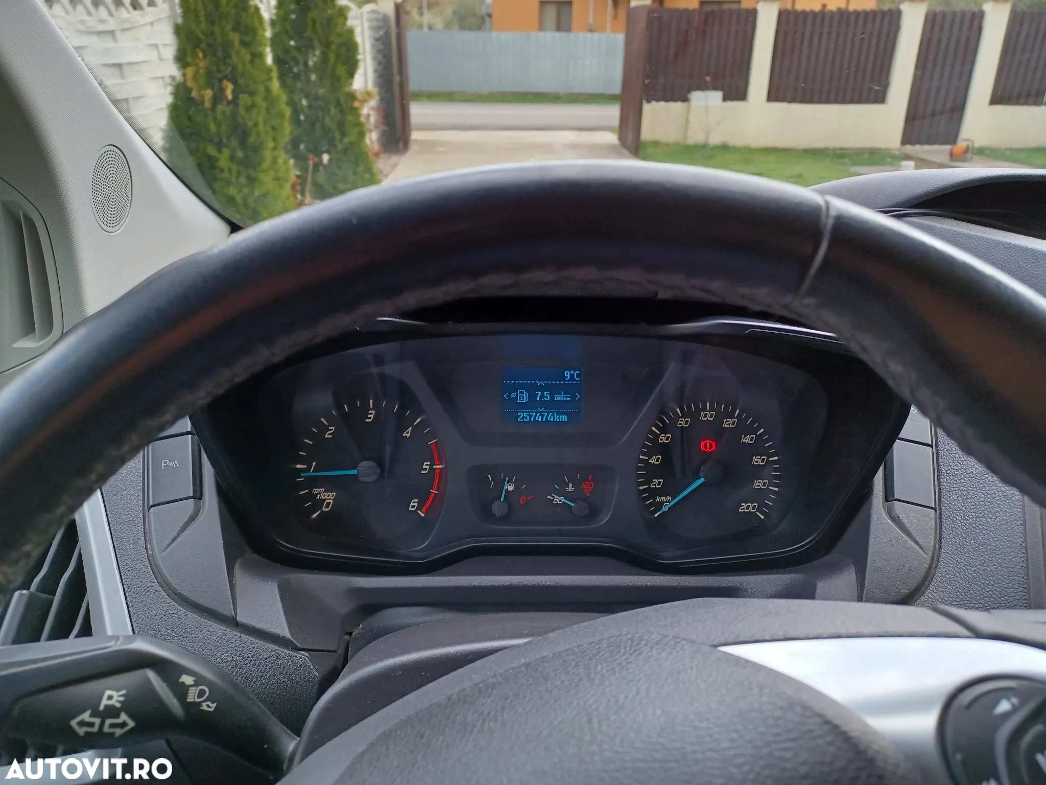 Ford Transit Custom - 8