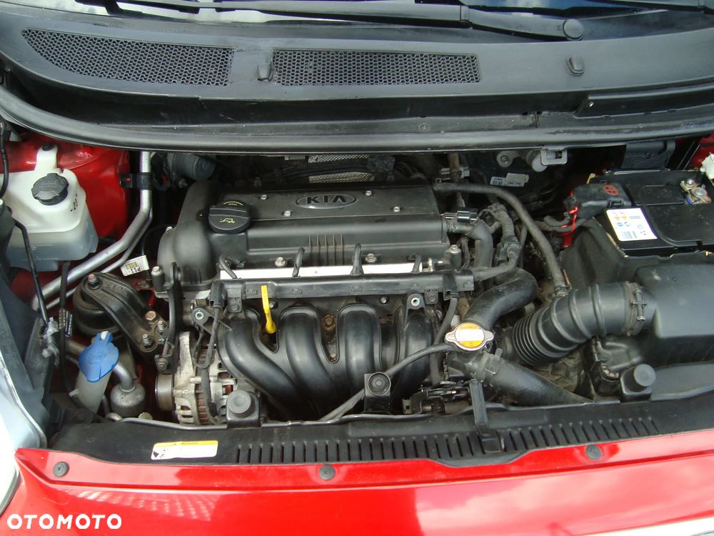 Kia Venga - 13