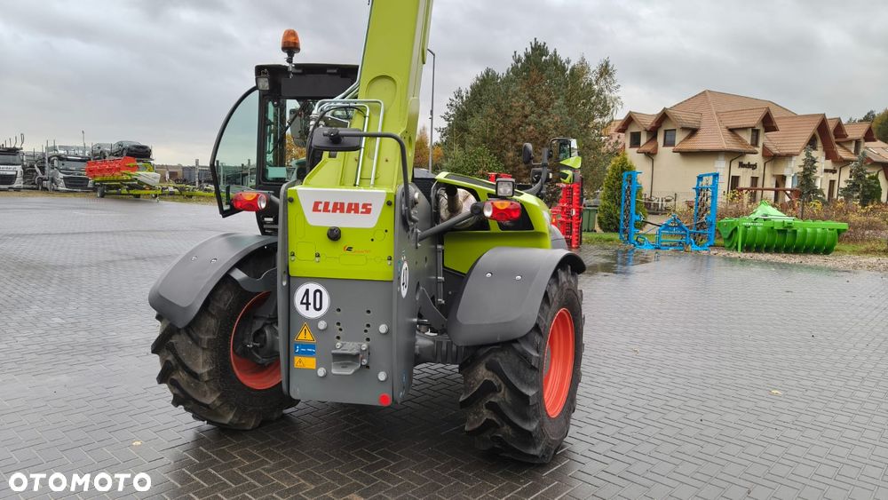 Claas SCORPION 732 VP Stage V - 5