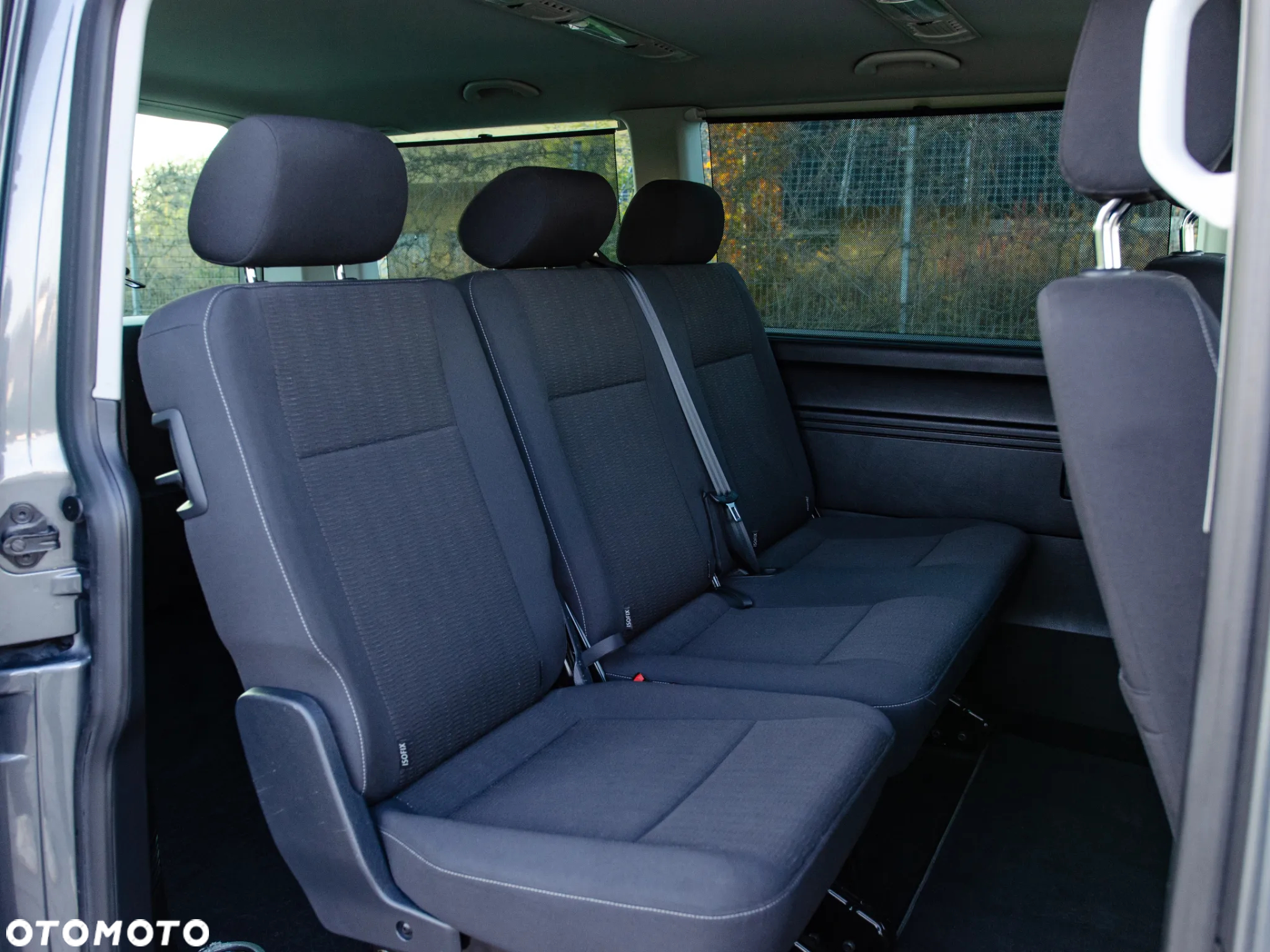 Volkswagen Caravelle - 17