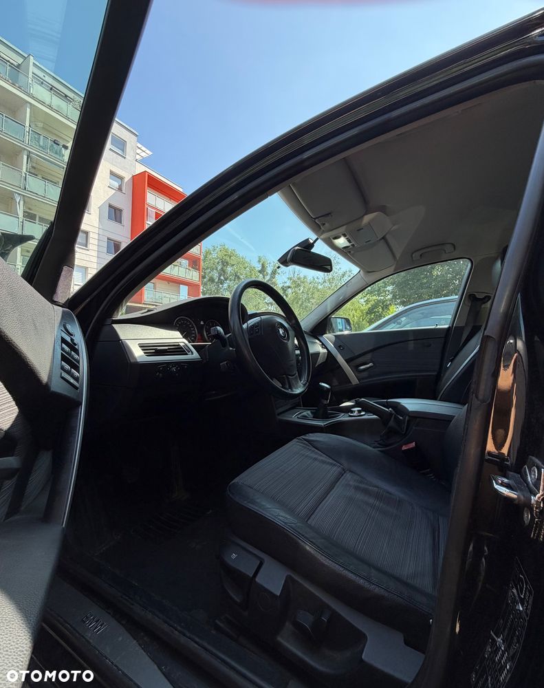 BMW Seria 5 520i - 13
