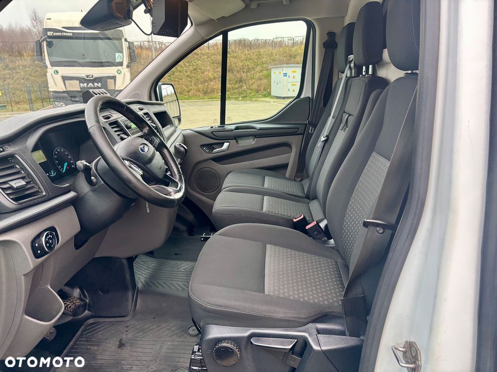 Ford Transit Custom - 12