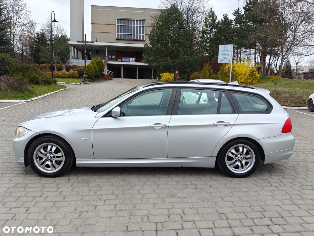 BMW Seria 1 116d DPF - 3