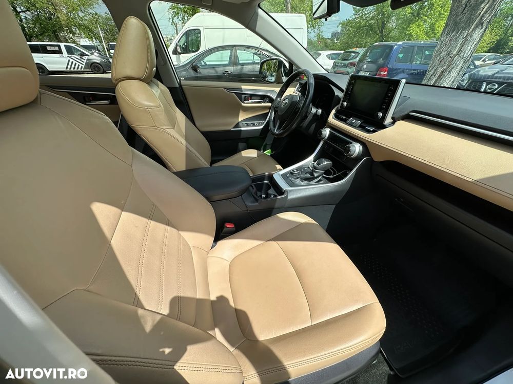 Toyota RAV4 - 19