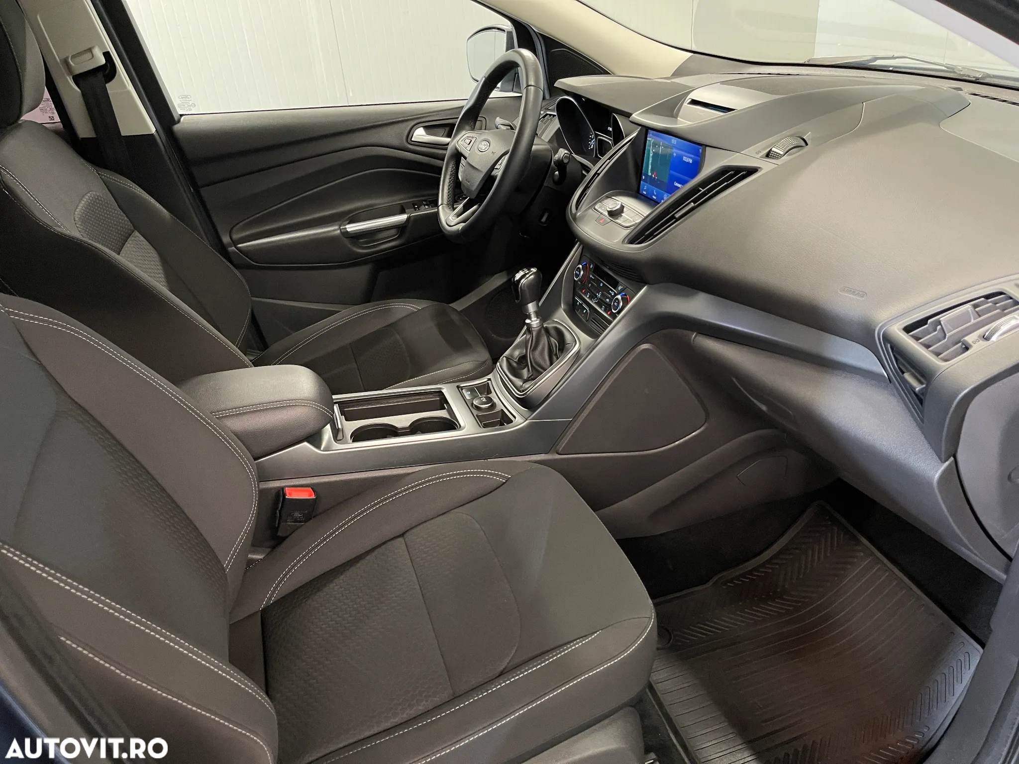 Ford Kuga 1.5 EcoBoost 2WD Trend - 10