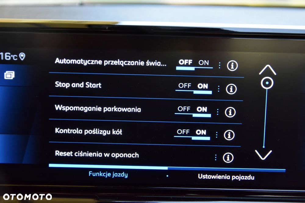 Peugeot 2008 PureTech 130 EAT8 GT - 34