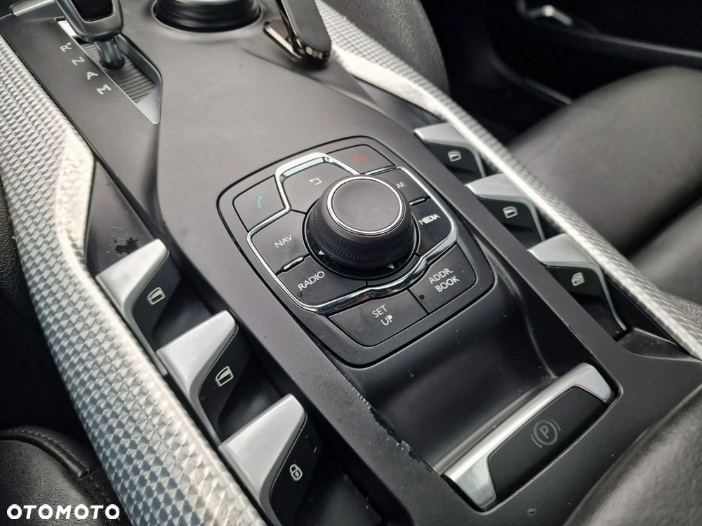 Citroën DS5 2.0 HDi Hybrid4 SportChic MCP - 35