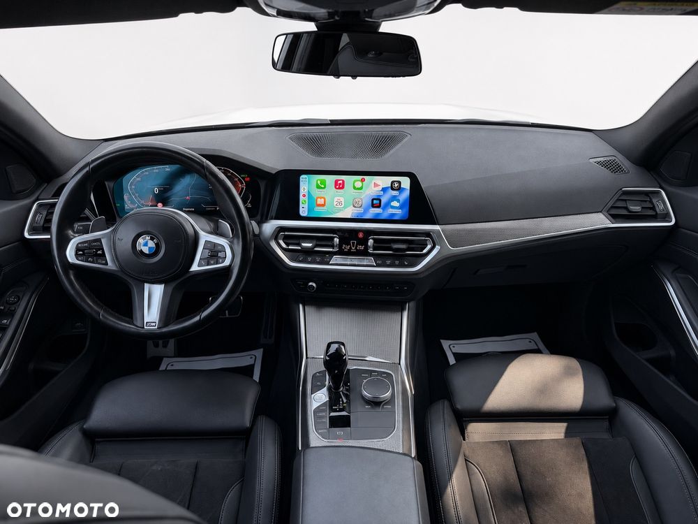 BMW Seria 3 330d xDrive M Sport - 12
