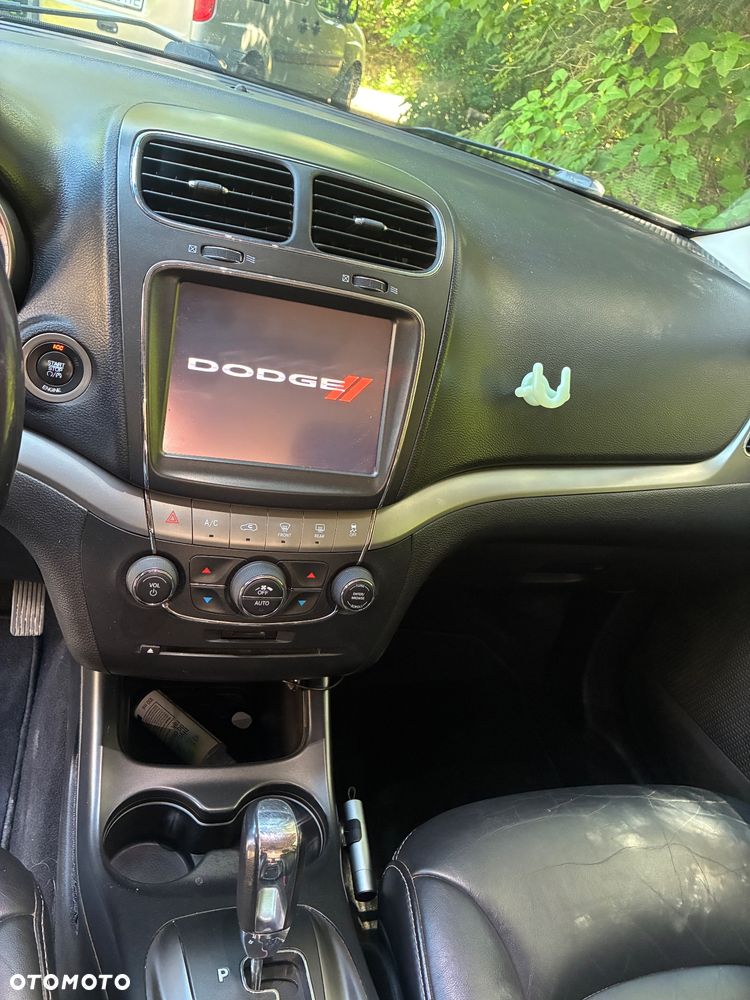 Dodge Journey - 8
