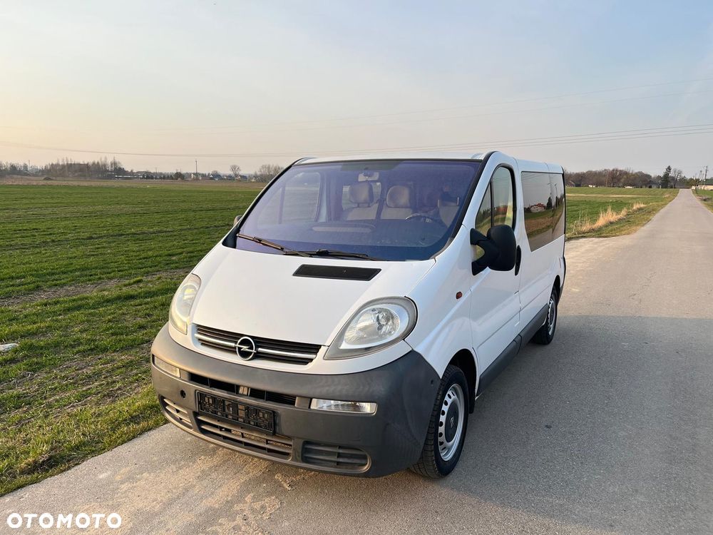 Opel Vivaro - 38