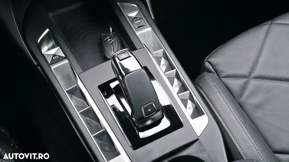 DS Automobiles DS 3 Crossback DS3 1.2 PureTech 130 S&S EAT8 Grand Chic - 26