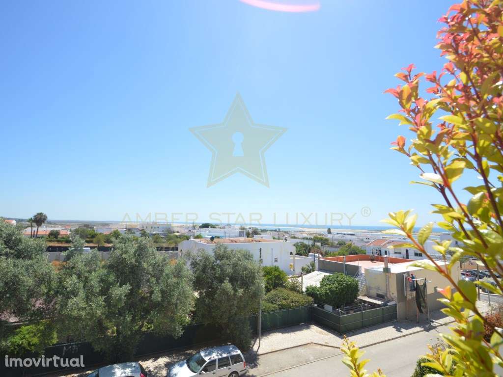 Moradia com 3 quartos com Piscina Privativa e Vista Mar - Grande imagem: 3/22