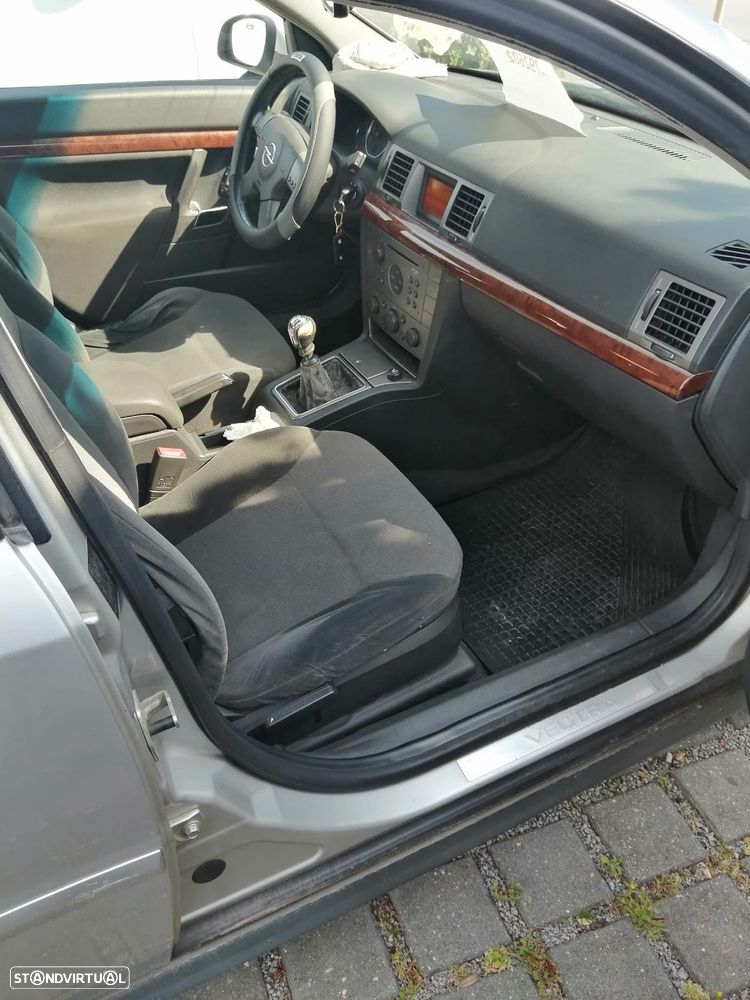 Opel Vectra GTS 2.2 DTi - 5